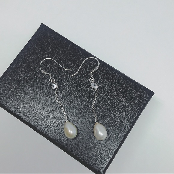 Freshwater Pearl Drop Sterling Silver Earring - Picture 5 of 7